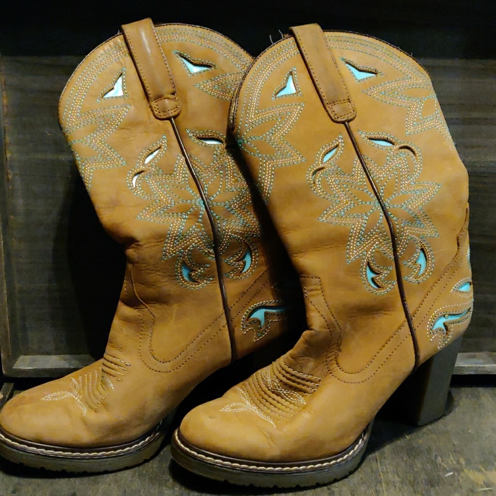 Ladies Cowboy Boots